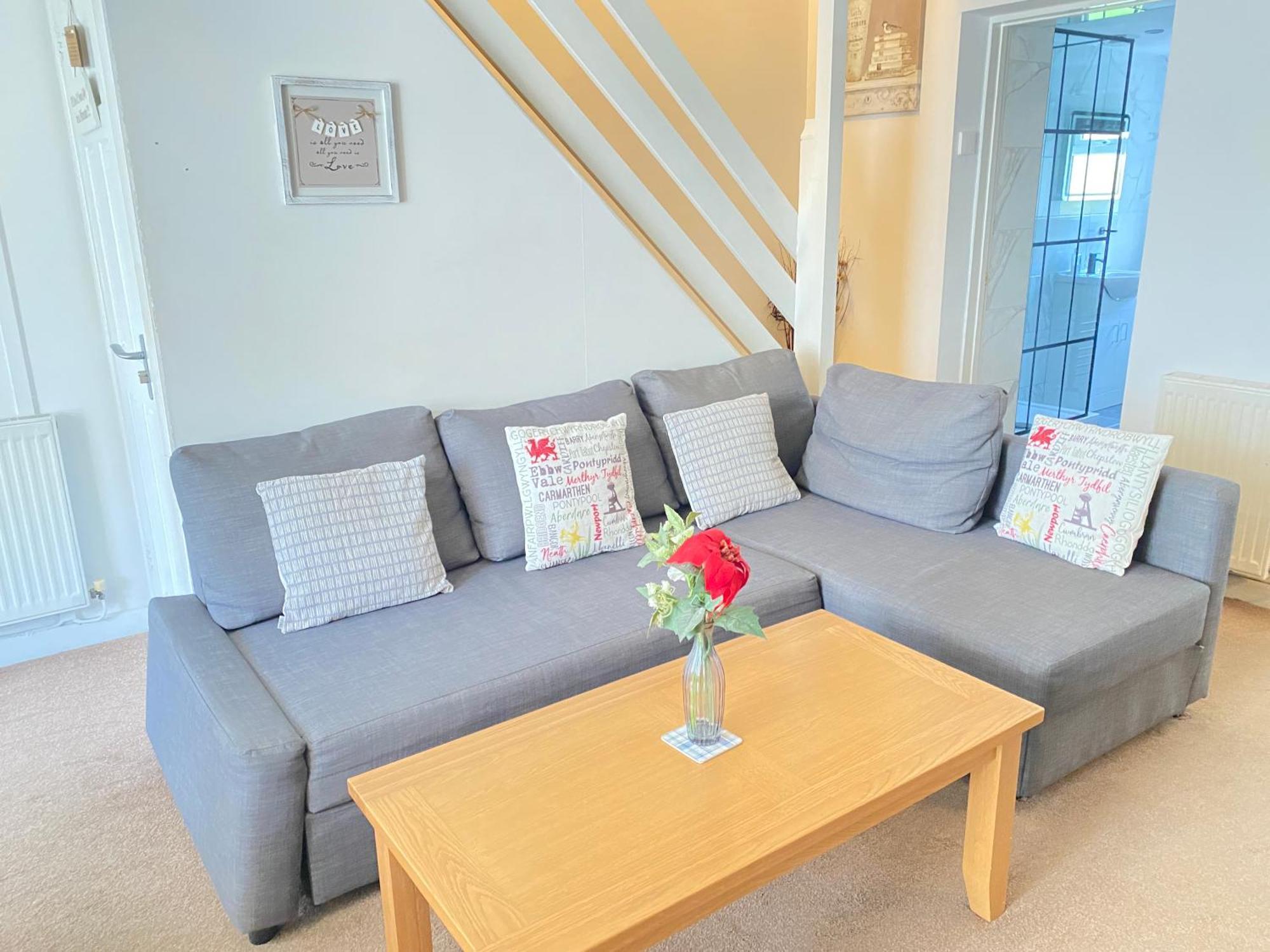 The Cwtch, Log Fire, Sleeps 6, Nr Zip World, Brecon And Bike Park Wales Villa Aberdare Eksteriør bilde
