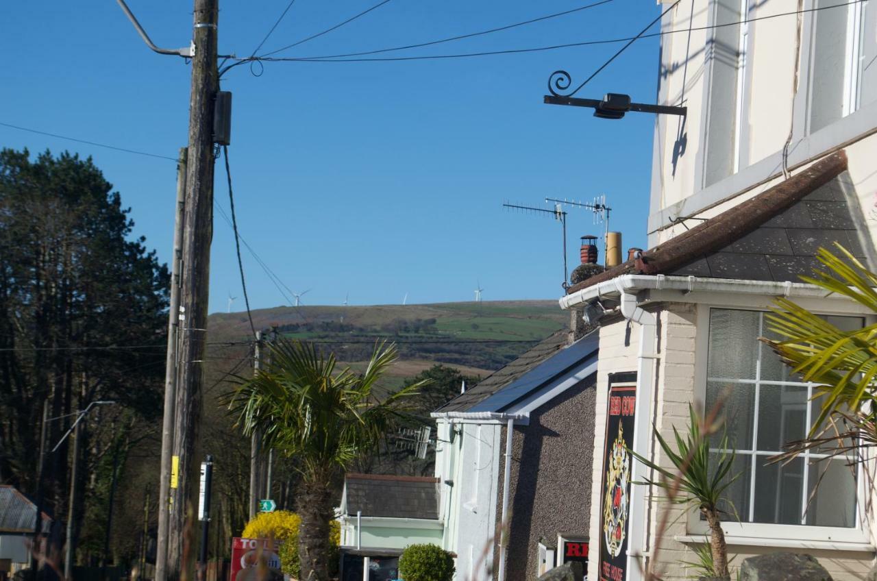 The Cwtch, Log Fire, Sleeps 6, Nr Zip World, Brecon And Bike Park Wales Villa Aberdare Eksteriør bilde